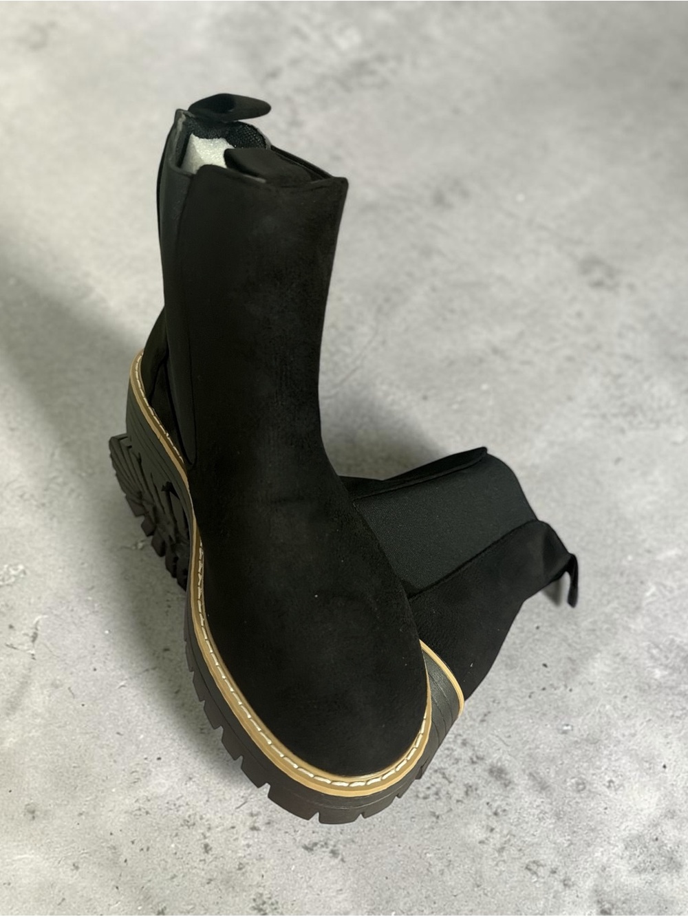 Women's Black Chelsea Lug Boots with Contrast Welt